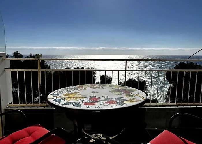 Apartment Fronte Mare - *